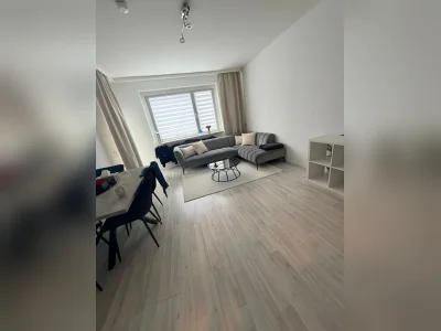 Nette Familie Sucht Neues zuhause