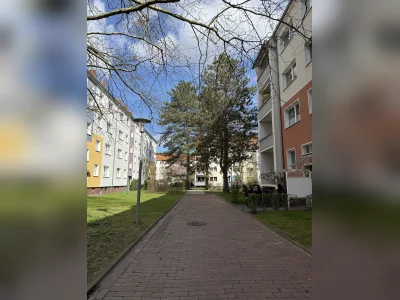 Ruhige Wohnung im Grünen nahe Chez Heinz mit Sonnenbalkon