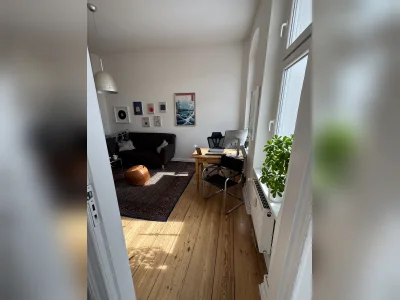 Biete 1,5 Zi. Altbau, suche ab 2 Zimmern