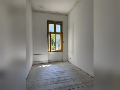 Kernsanierte 4-Zimmer-Wohnung im Akazienkiez mit Garten