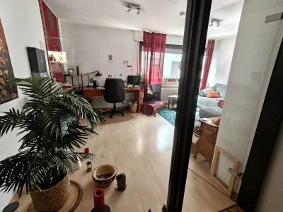 gemütlich ruhige 2-Zimmer-Wohnung in Bonn gegen Köln