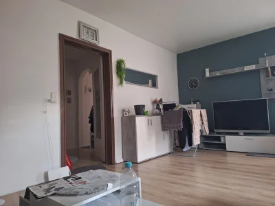 Bremen-Ost: Tausche gemütliche 2,5-Zimmer-Wohnung