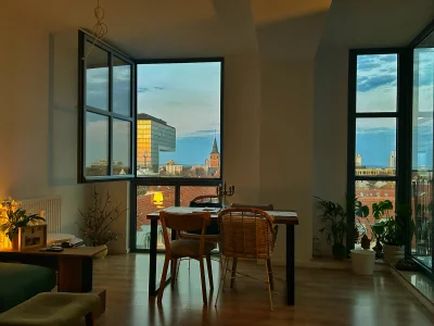 Dachgeschoss Wohnung in Altstadt gegen Wohnung in Berlin