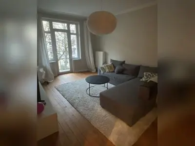 Biete 2 ZI Altbauwohnung im Komponistenviertel Barmbek Süd